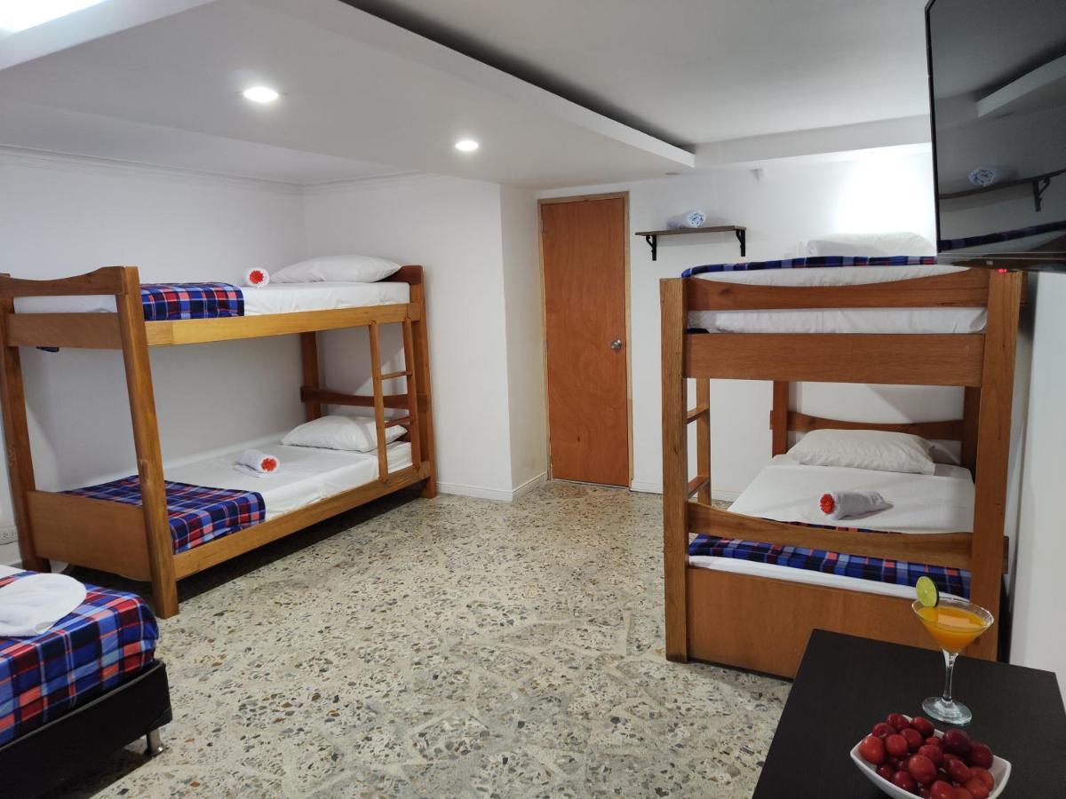Absolute Hotel & Hostel Boutique メデジン エクステリア 写真